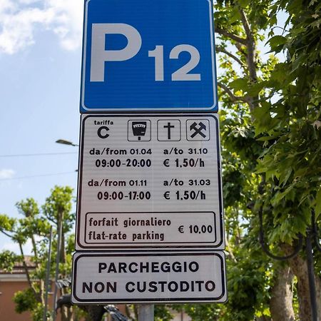 Ferienwohnung Lapiccolina Desenzano del Garda Exterior foto