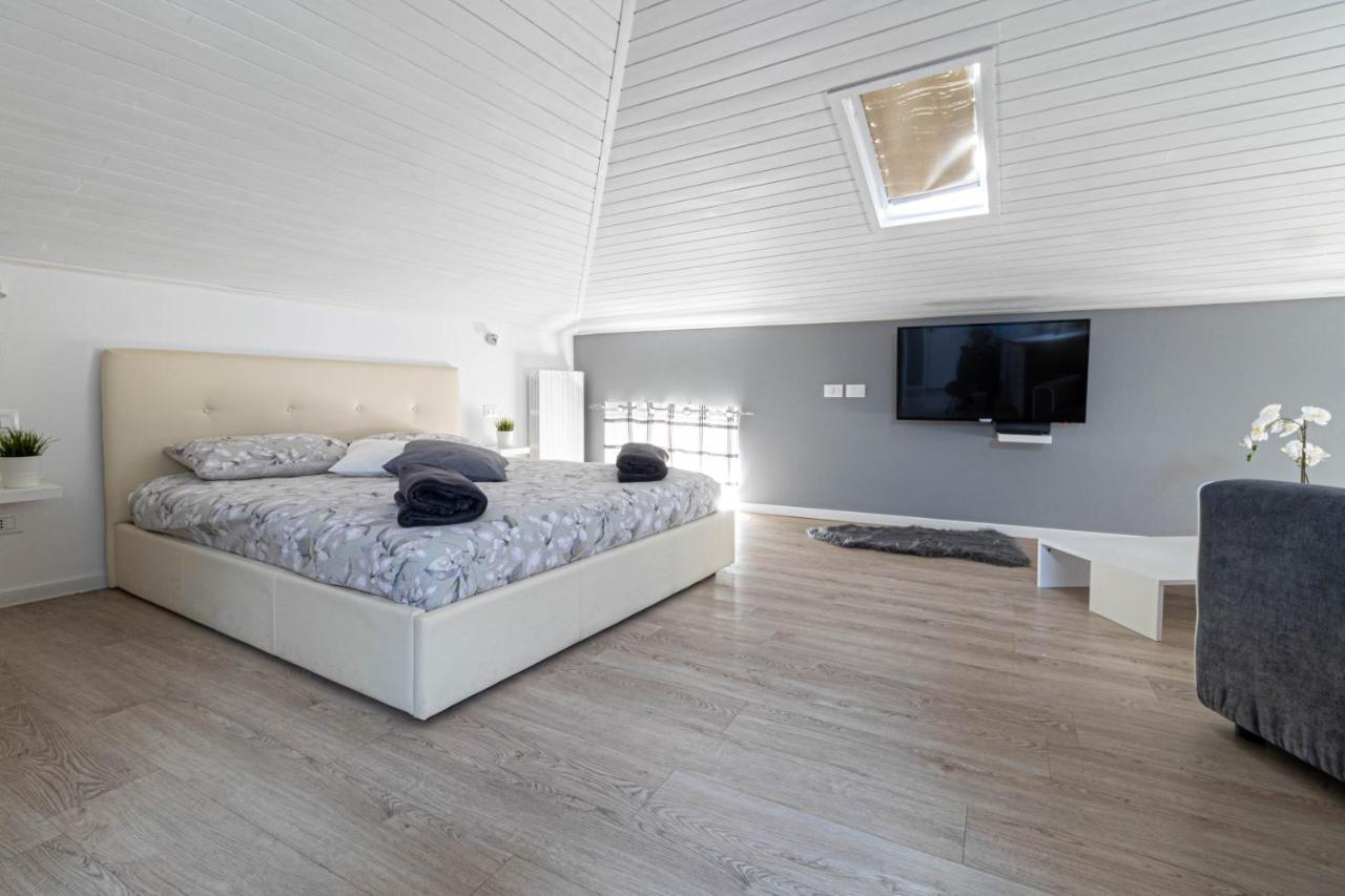Ferienwohnung Lapiccolina Desenzano del Garda Exterior foto