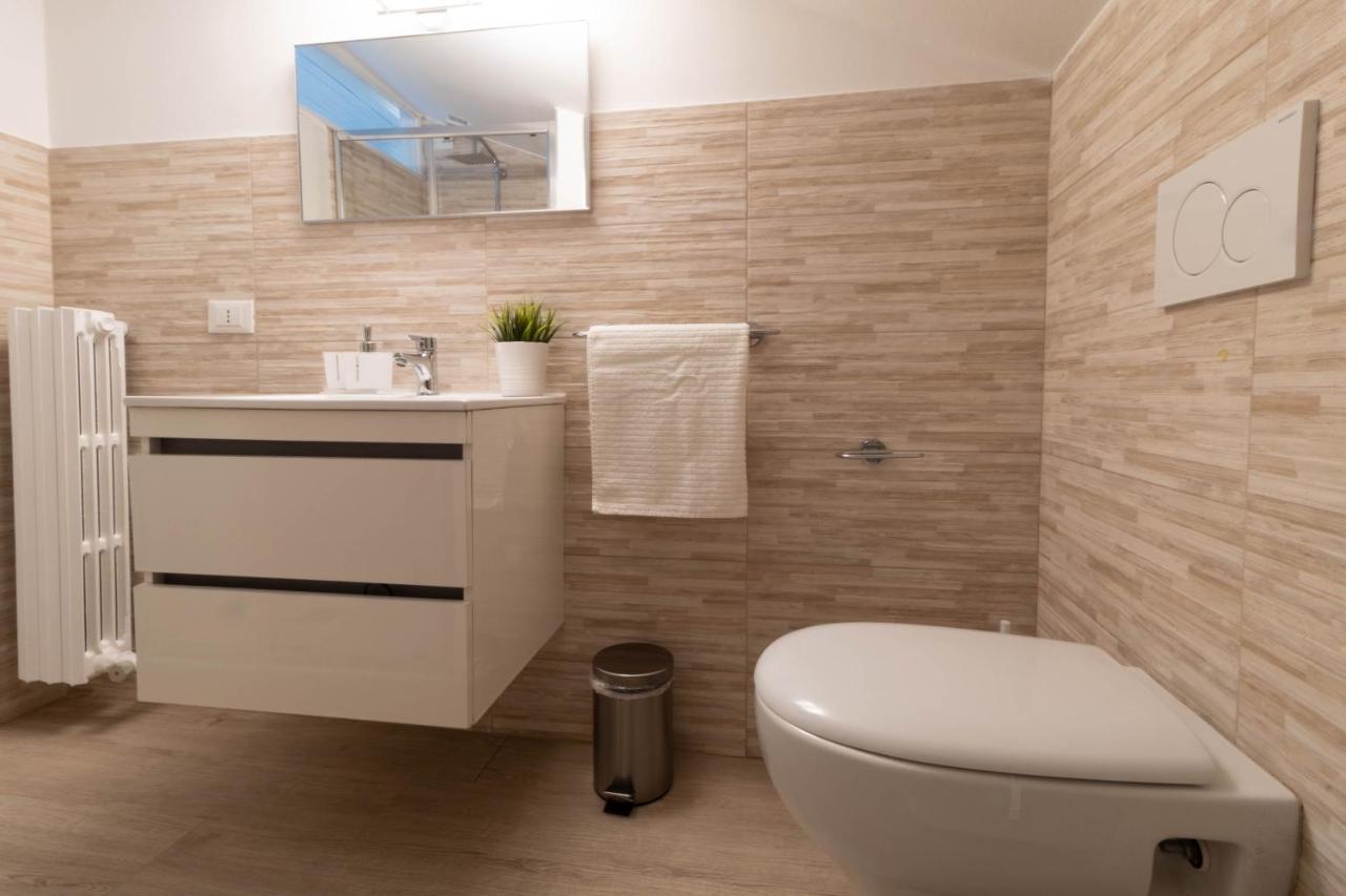 Ferienwohnung Lapiccolina Desenzano del Garda Exterior foto
