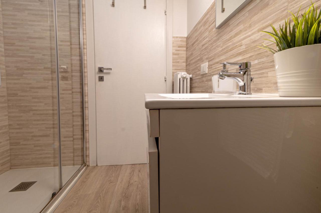 Ferienwohnung Lapiccolina Desenzano del Garda Exterior foto