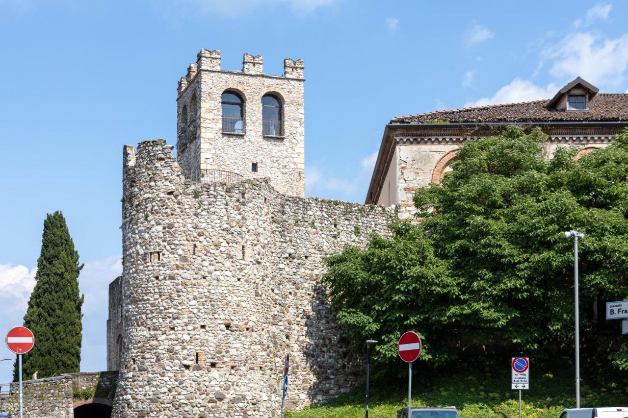 Ferienwohnung Lapiccolina Desenzano del Garda Exterior foto