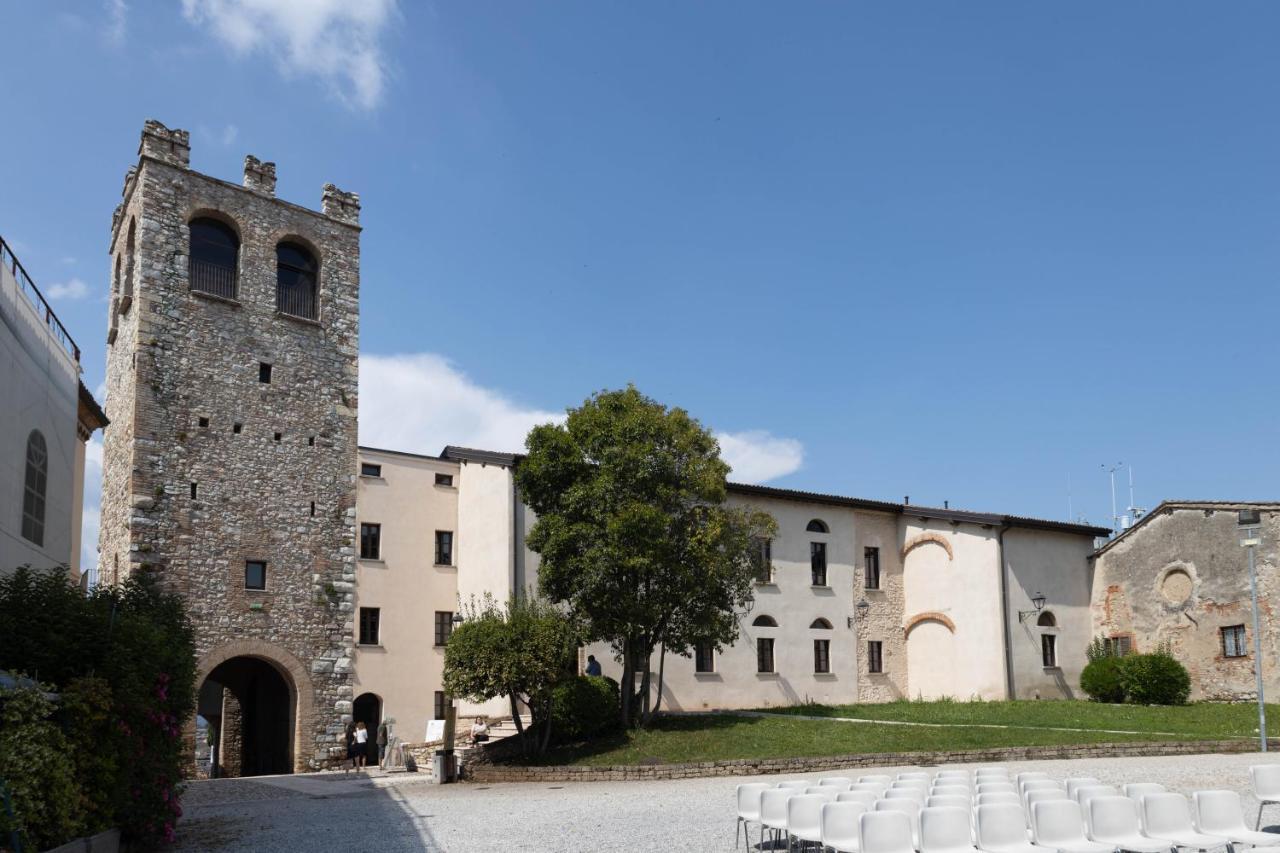 Ferienwohnung Lapiccolina Desenzano del Garda Exterior foto
